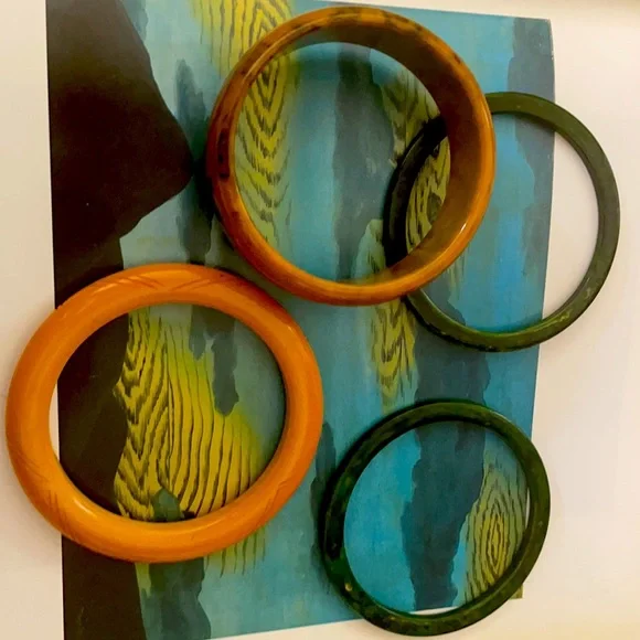 Vintage Bakelite Bangle Set - Picture 3 of 6